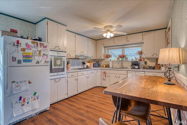 1003 E HEERDINK Avenue, Evansville, IN 47711