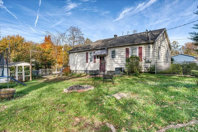 1003 E HEERDINK Avenue, Evansville, IN 47711