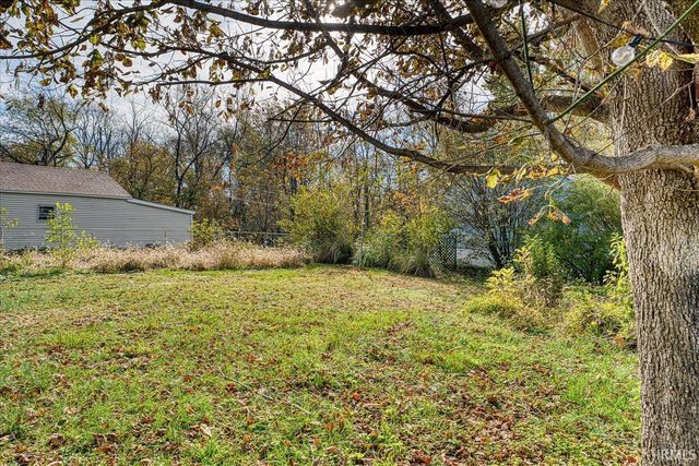 1003 E HEERDINK Avenue, Evansville, IN 47711