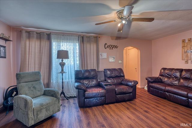 1003 E HEERDINK Avenue, Evansville, IN 47711