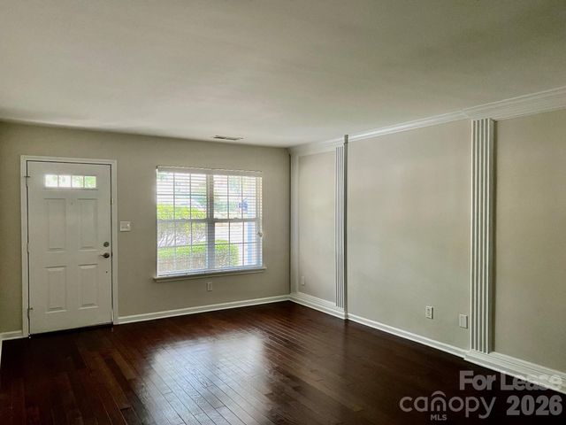 8433 Southgate Commons Drive, Charlotte, NC 28277