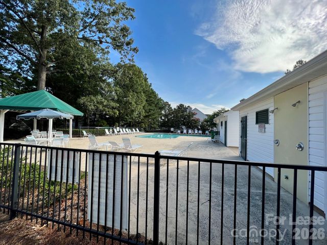 8433 Southgate Commons Drive, Charlotte, NC 28277