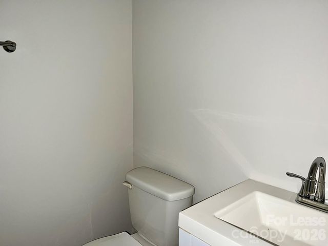 8433 Southgate Commons Drive, Charlotte, NC 28277