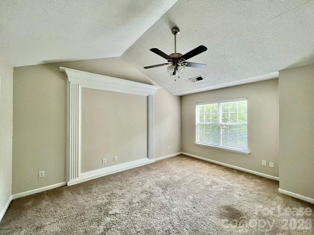 8433 Southgate Commons Drive, Charlotte, NC 28277