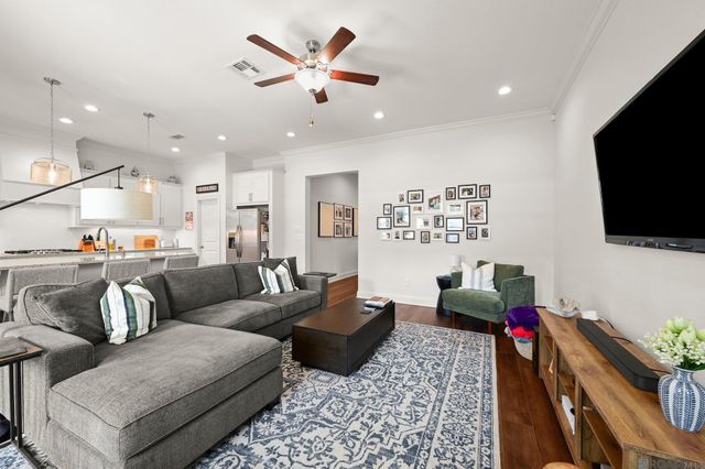 9044 Magnolia View Dr, Saint George, LA 70810