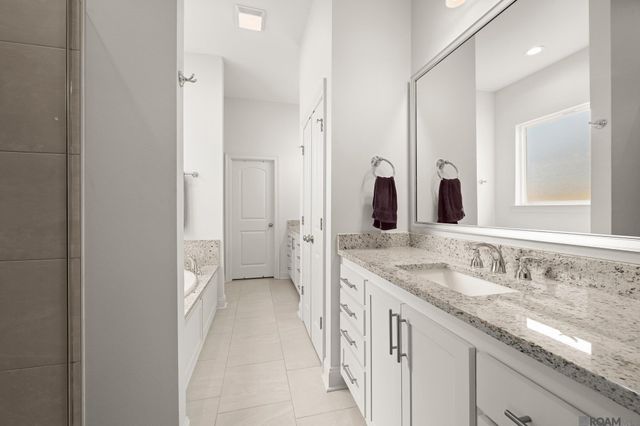 9044 Magnolia View Dr, Saint George, LA 70810