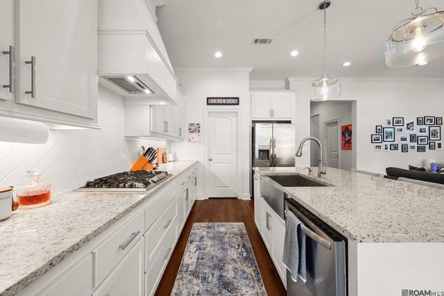 9044 Magnolia View Dr, Saint George, LA 70810