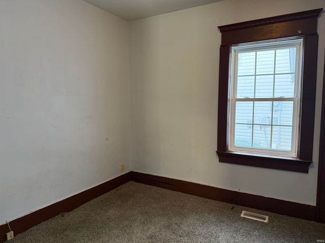 1903 H St, Bedford, IN 47421