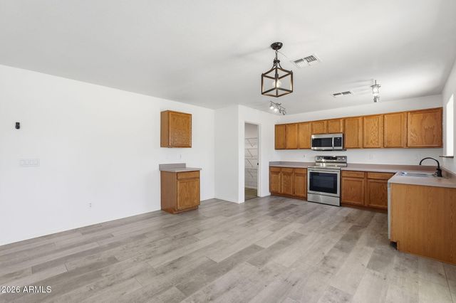 1891 E DUST DEVIL Drive, San Tan Valley, AZ 85143