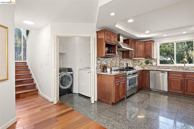 873 Hillside Ave, Albany, CA 94706