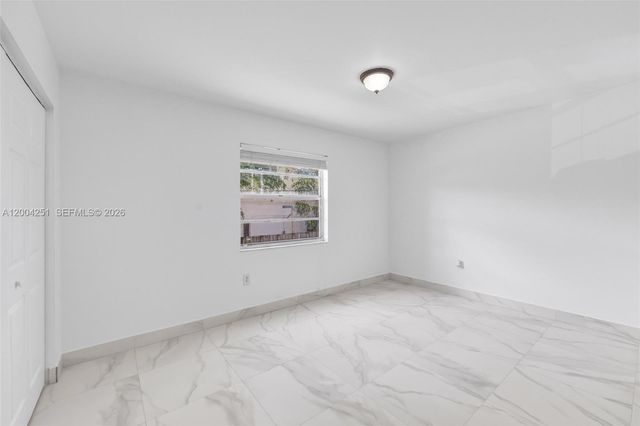 140 NW 14th Ave 9, Miami, FL 33125