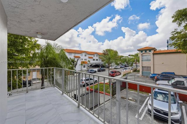 140 NW 14th Ave 9, Miami, FL 33125