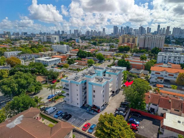 140 NW 14th Ave 9, Miami, FL 33125