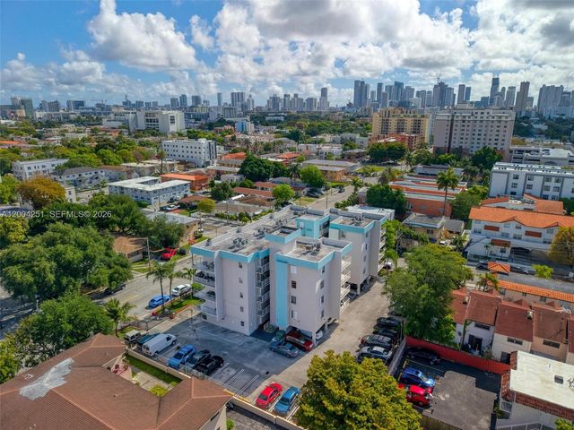 140 NW 14th Ave 9, Miami, FL 33125