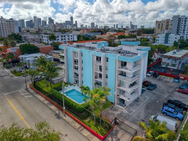 140 NW 14th Ave 9, Miami, FL 33125
