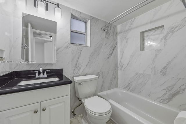 140 NW 14th Ave 9, Miami, FL 33125