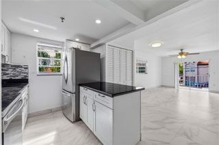 140 NW 14th Ave 9, Miami, FL 33125