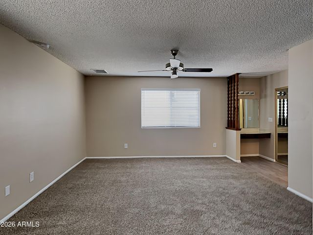 3821 W MURIEL Drive, Glendale, AZ 85308