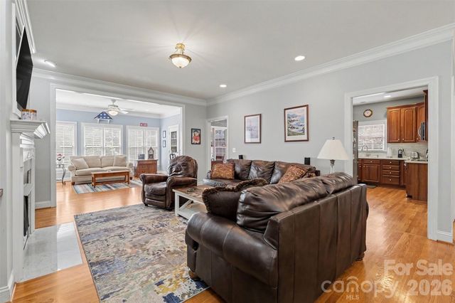 172 Eaglecrest Drive, Matthews, NC 28104