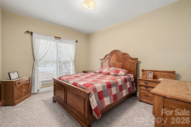 172 Eaglecrest Drive, Matthews, NC 28104