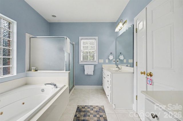 172 Eaglecrest Drive, Matthews, NC 28104