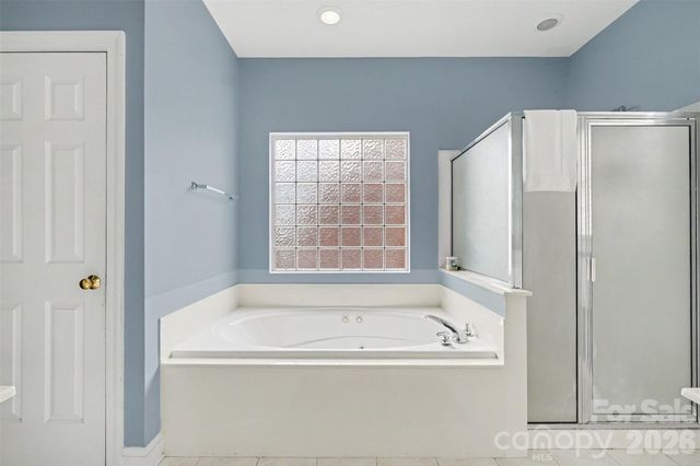 172 Eaglecrest Drive, Matthews, NC 28104