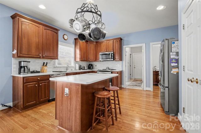 172 Eaglecrest Drive, Matthews, NC 28104