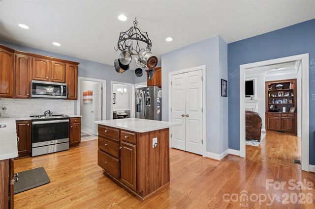 172 Eaglecrest Drive, Matthews, NC 28104