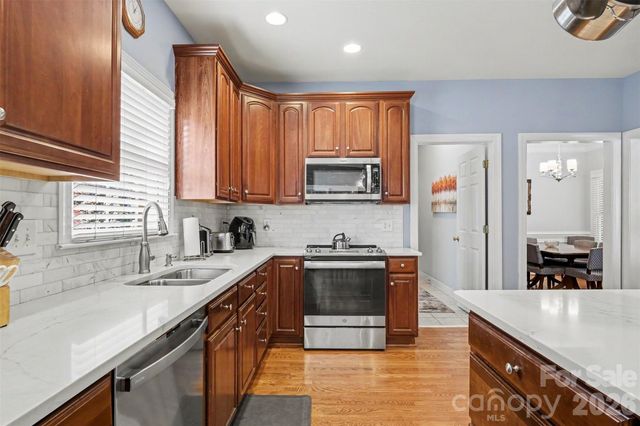 172 Eaglecrest Drive, Matthews, NC 28104