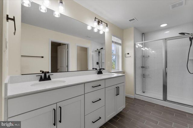 124 LENORE LN, Winchester, VA 22602