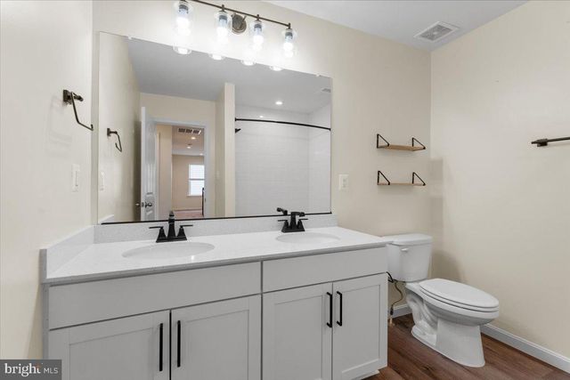 124 LENORE LN, Winchester, VA 22602