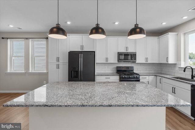 124 LENORE LN, Winchester, VA 22602