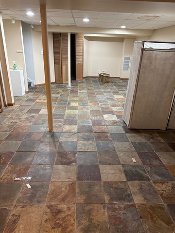 9038 Mansfield Drive, Tinley Park, IL 60487