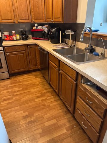 9038 Mansfield Drive, Tinley Park, IL 60487