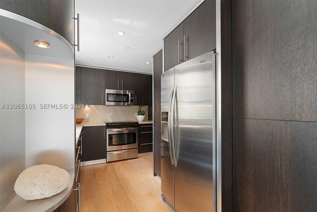 19216 Fisher Island Dr 19216, Miami Beach, FL 33109