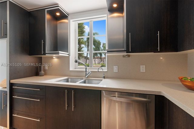 19216 Fisher Island Dr 19216, Miami Beach, FL 33109