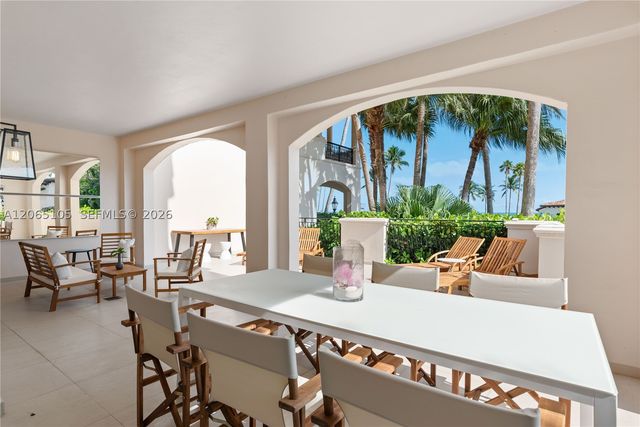 19216 Fisher Island Dr 19216, Miami Beach, FL 33109