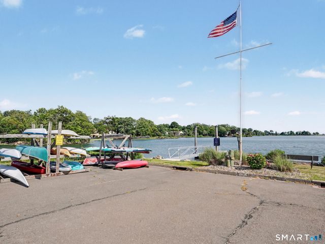 140 Beachview Avenue 266, Bridgeport, CT 06605