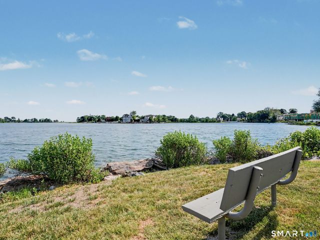 140 Beachview Avenue 266, Bridgeport, CT 06605