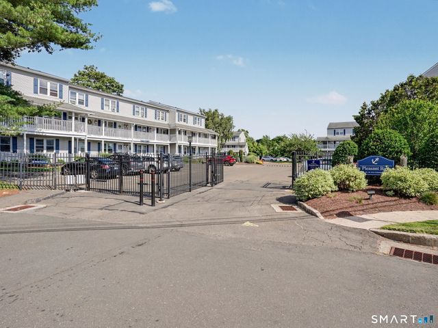 140 Beachview Avenue 266, Bridgeport, CT 06605