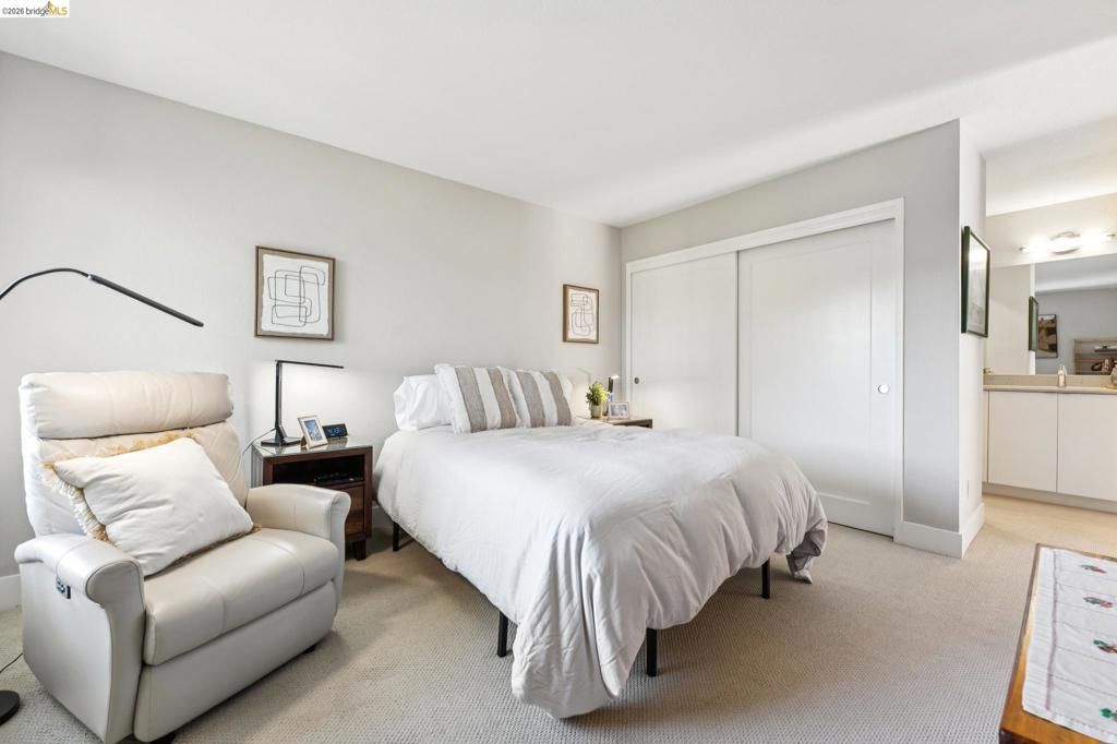 Image 20 of property listing at 12 Bayside Ct, Richmond, CA 94804