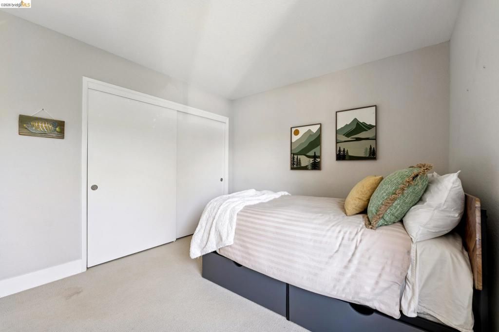 Image 25 of property listing at 12 Bayside Ct, Richmond, CA 94804