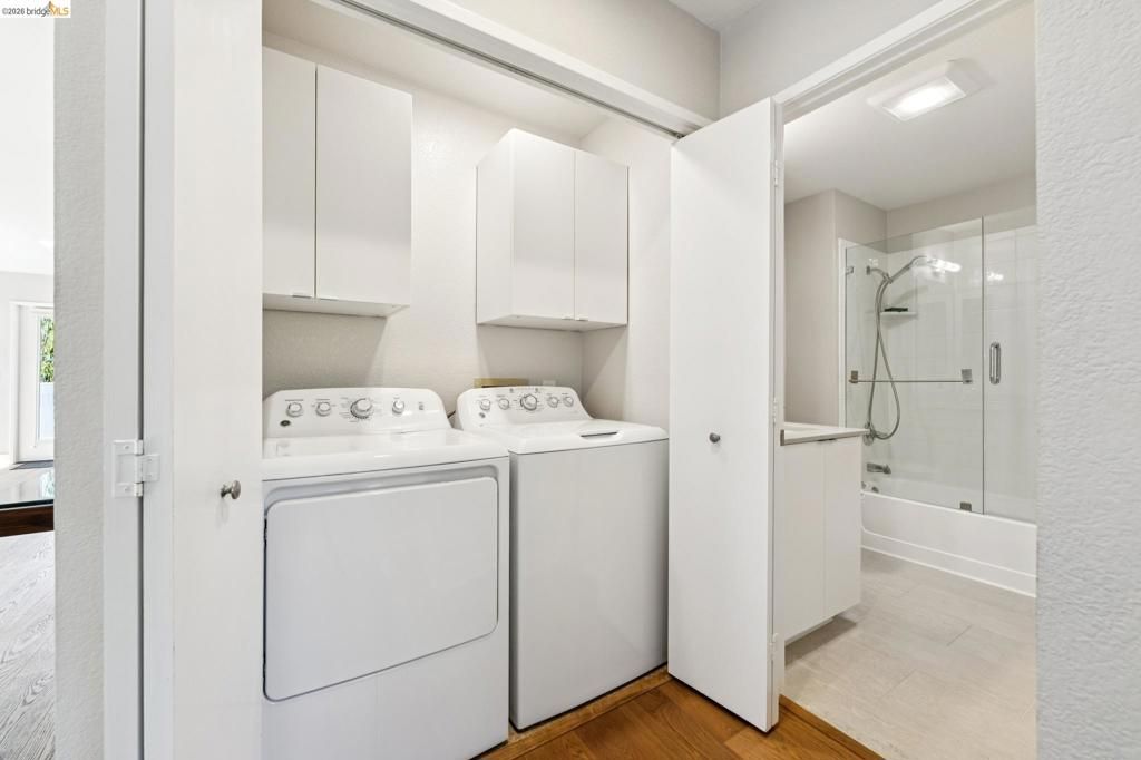 Image 27 of property listing at 12 Bayside Ct, Richmond, CA 94804