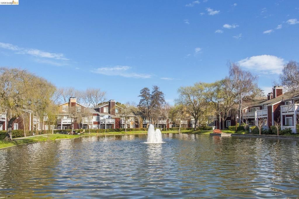 Image 36 of property listing at 12 Bayside Ct, Richmond, CA 94804