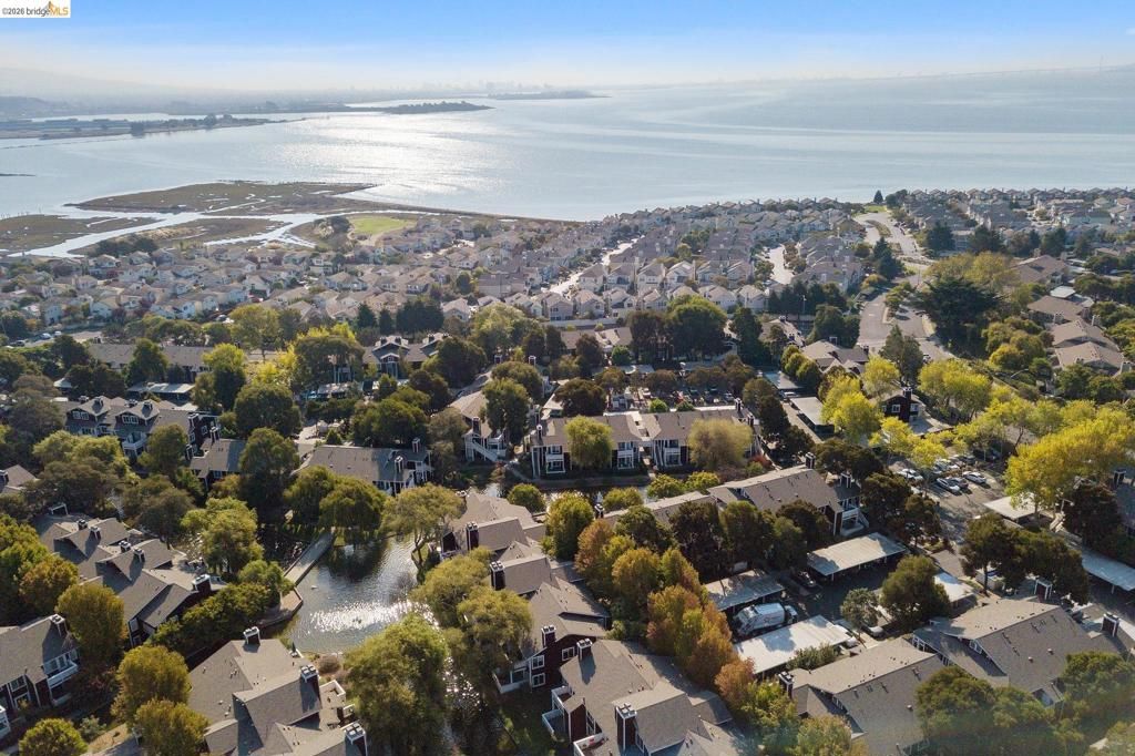 Image 39 of property listing at 12 Bayside Ct, Richmond, CA 94804