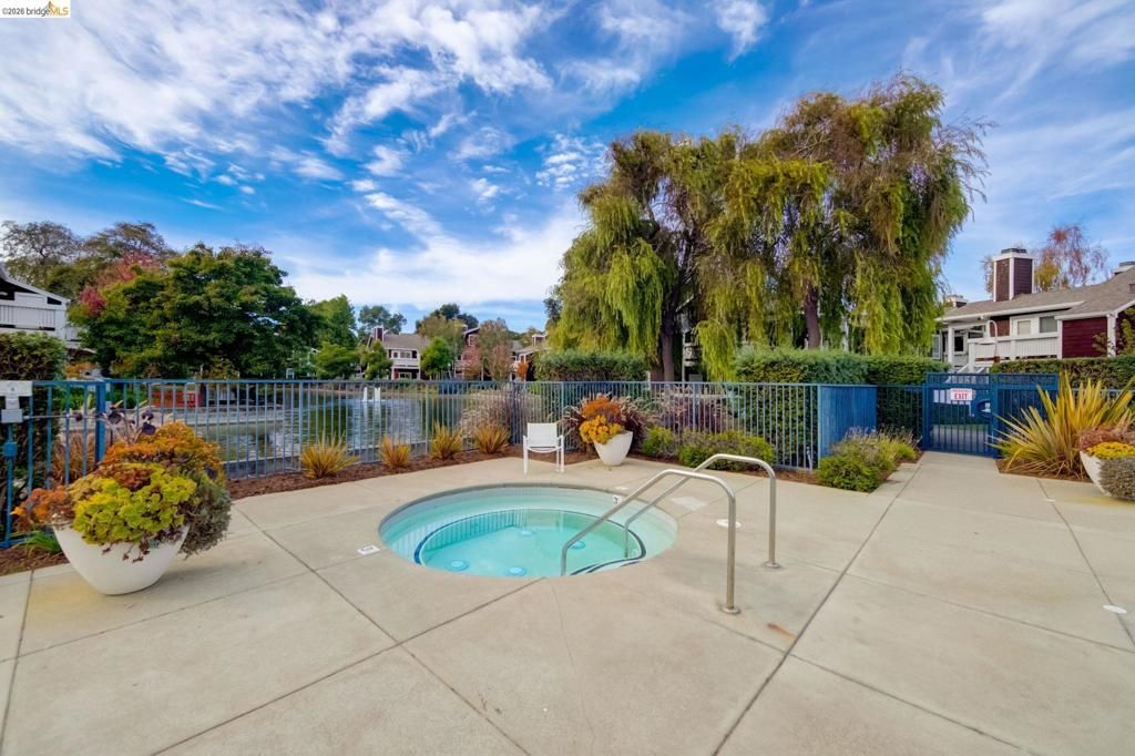 Image 46 of property listing at 12 Bayside Ct, Richmond, CA 94804