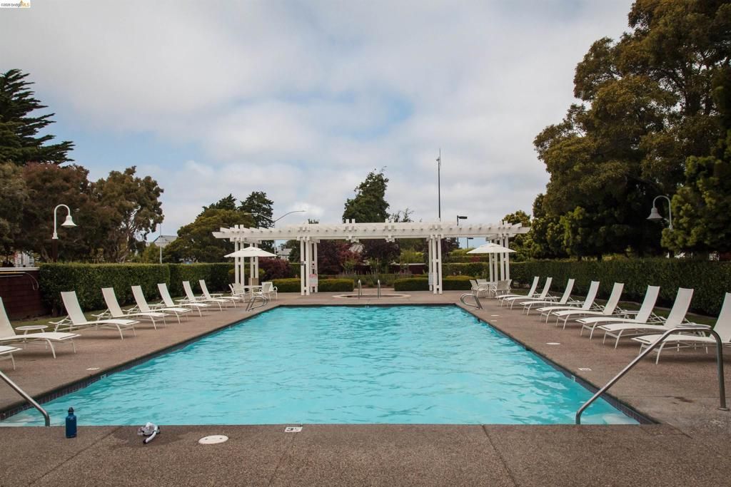 Image 48 of property listing at 12 Bayside Ct, Richmond, CA 94804