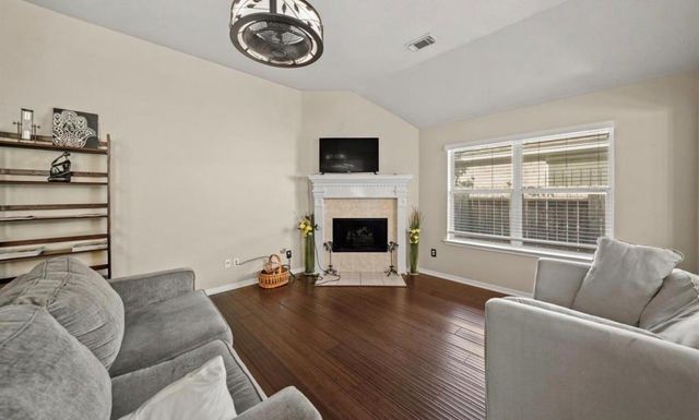 3103 Valley Court, Manvel, TX 77578