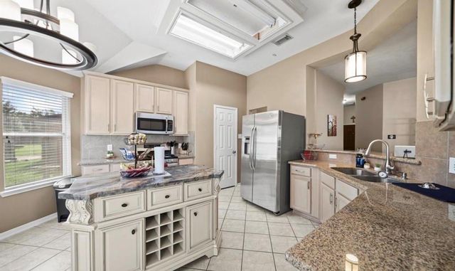 3103 Valley Court, Manvel, TX 77578