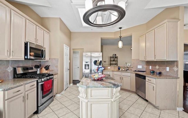 3103 Valley Court, Manvel, TX 77578